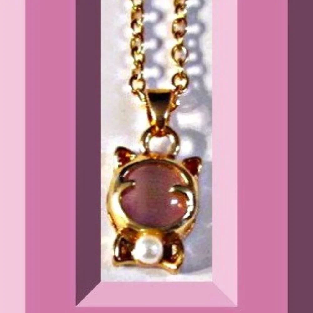 Gold Tone Cat / Kitten Design Necklace With White Faux Pearl & Pink Bead